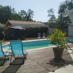 La Résinière De Pirique 3*