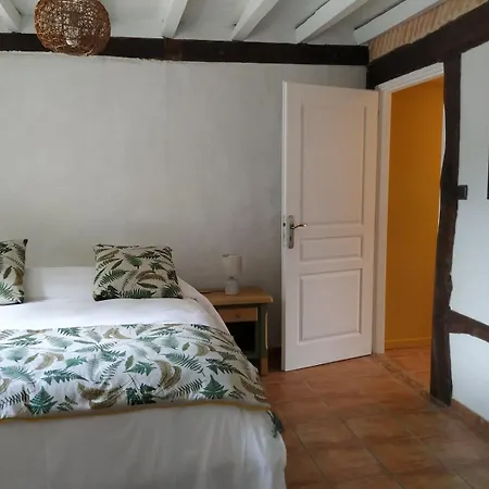 فندق مبيت وإفطار La Resiniere De Pirique 3*