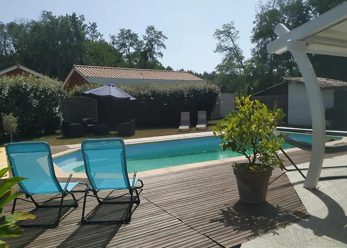 La Resiniere De Pirique 3*