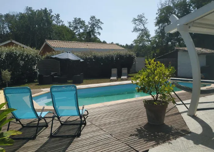 La Resiniere De Pirique فندق مبيت وإفطار 3*